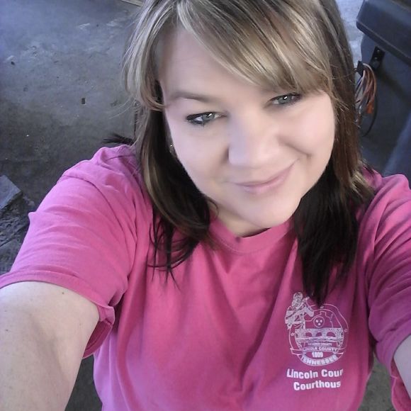 Meet your Posher, Tennille - Picture 1 of 1